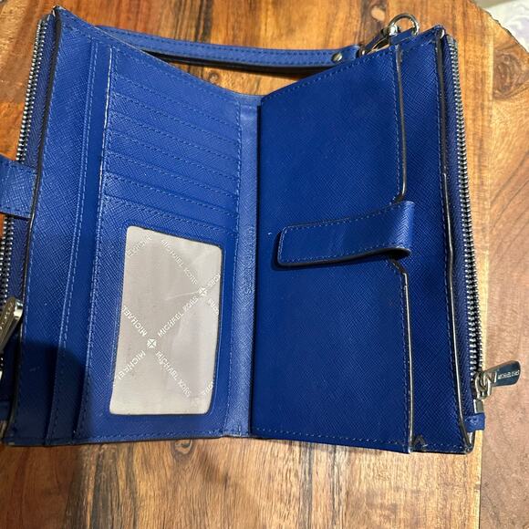 Michael Kors Jet Set Wristlet Travel Double Zip Phone Wallet Royal Blue Phone - Picture 5 of 14
